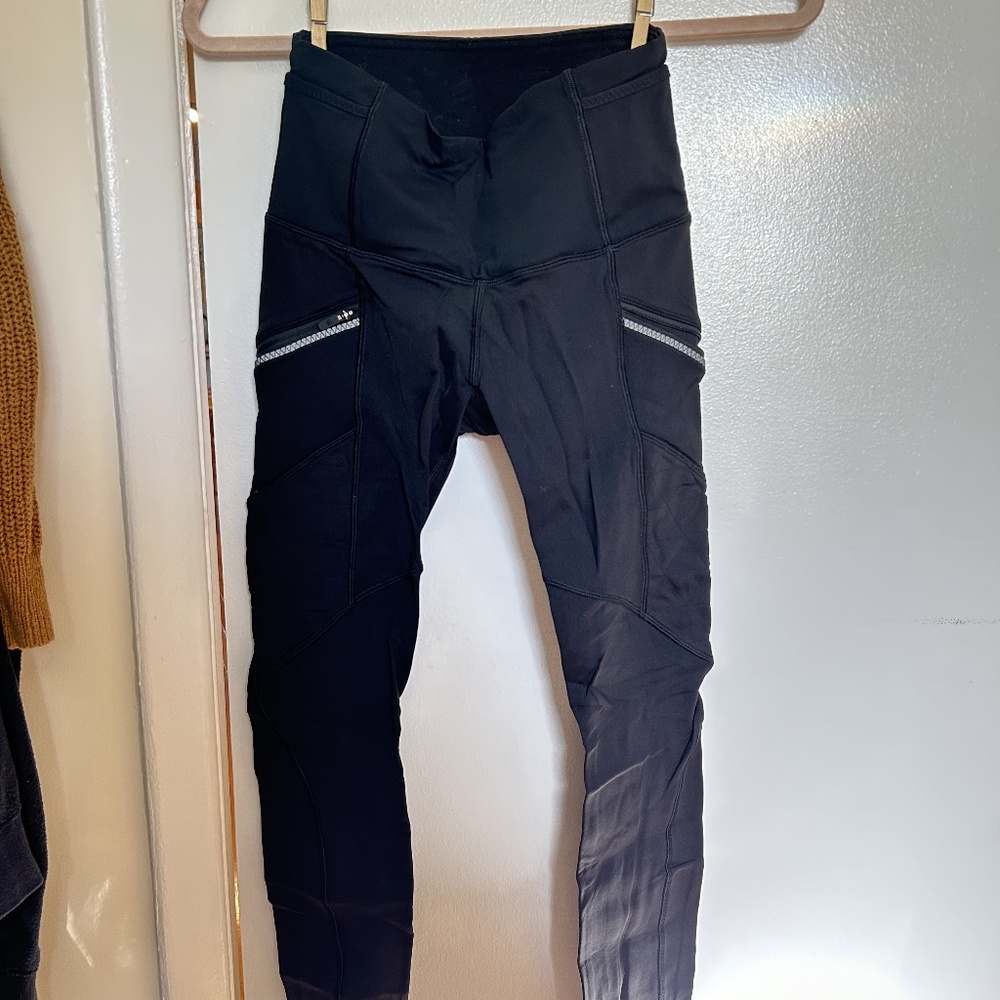 Lululemon Thermal Leggings - with pockets